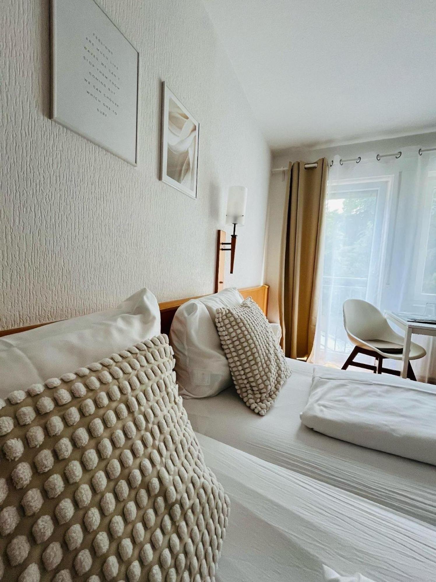 Am Landhaus - Gaestezimmer Walsheim 部屋 写真